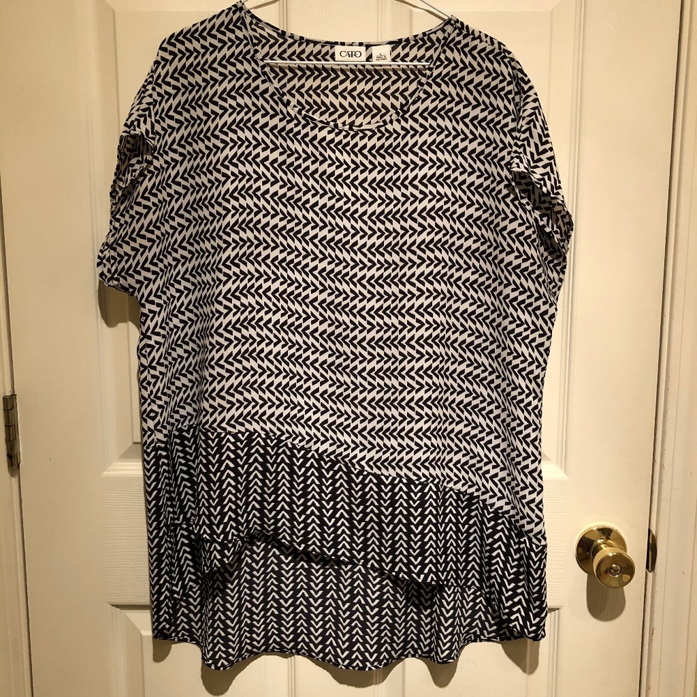 Cato's black white blouse Large A-symmetrical